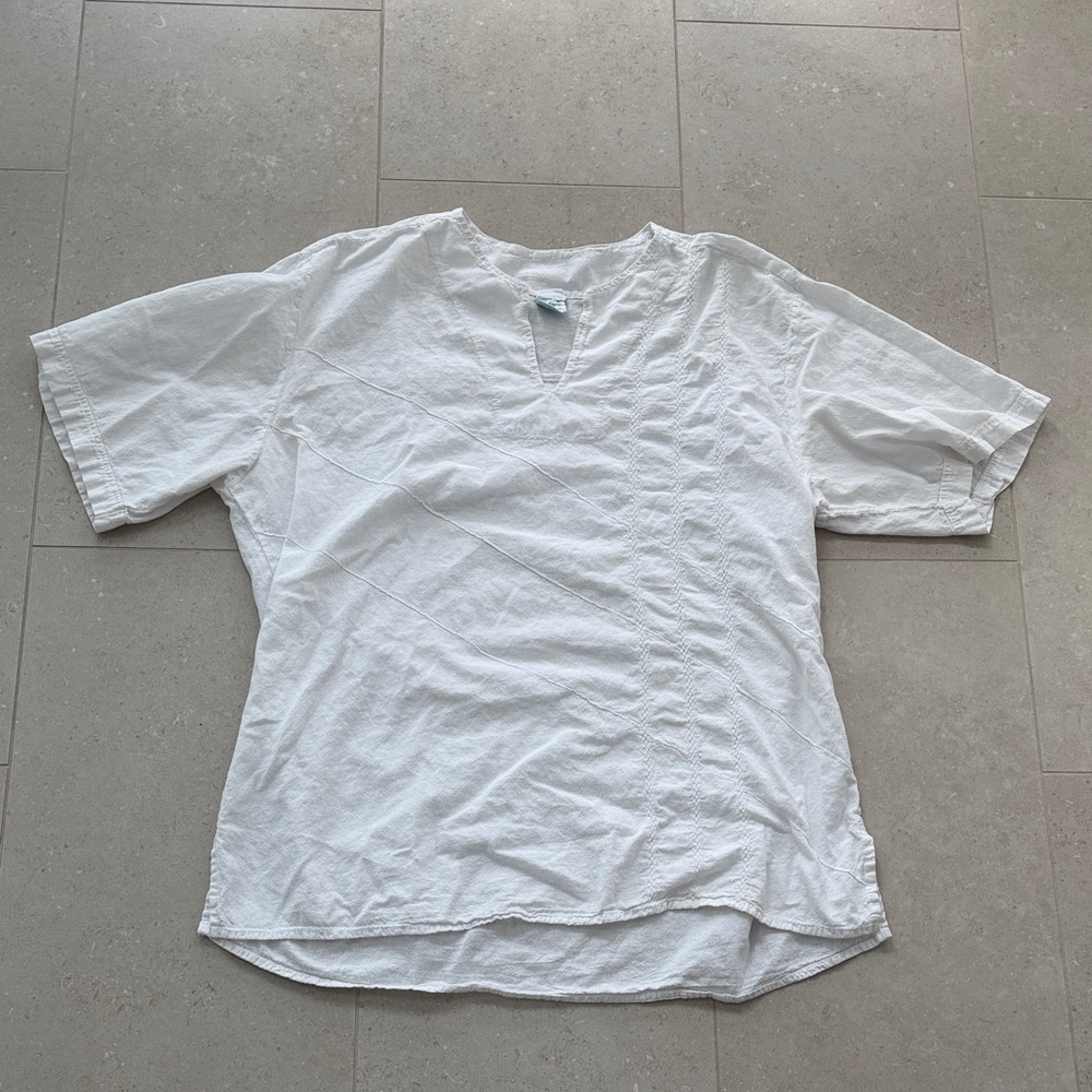 Elegant White Women's Blouse